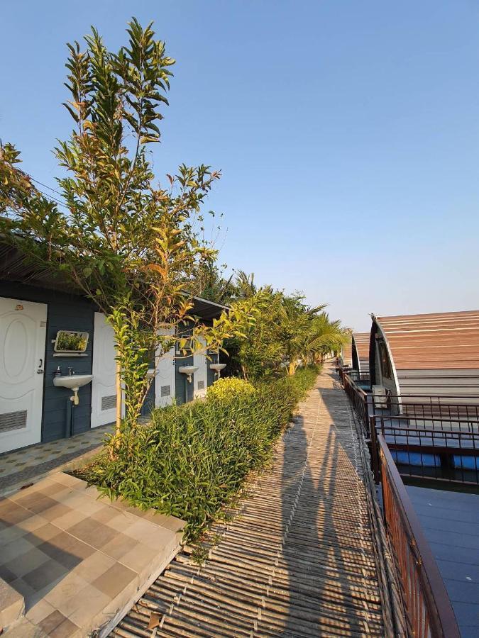 Feel Like Home แบบบ้านบ้าน Talat Amphoe Nakhon Chai Si Dış mekan fotoğraf