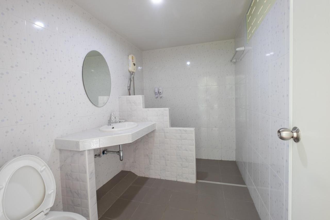 Feel Like Home แบบบ้านบ้าน Talat Amphoe Nakhon Chai Si Dış mekan fotoğraf
